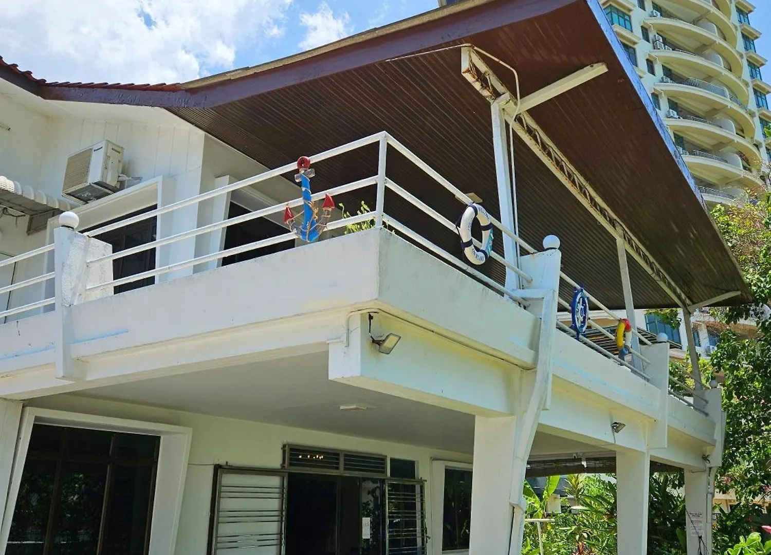 Little Heaven By Sky Hive, A Beach Front Bungalow Tanjung Bungah  Tanjung Bungah (Penang)