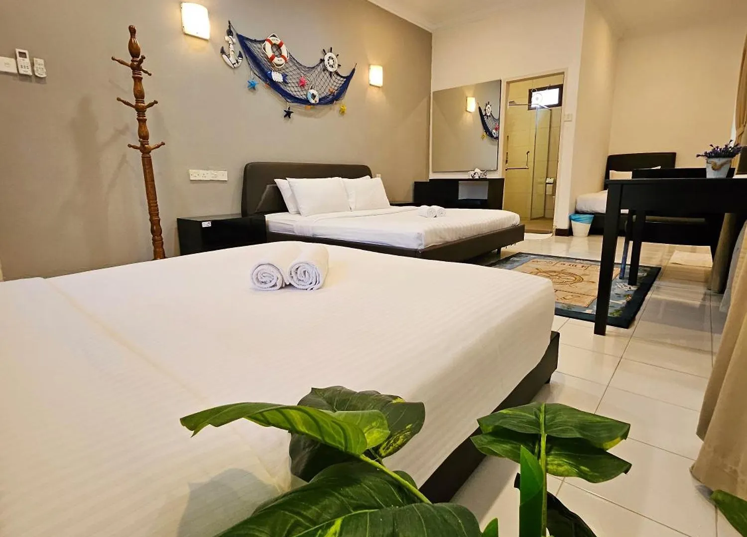 Little Heaven By Sky Hive, A Beach Front Bungalow Tanjung Bungah  Villa Tanjung Bungah (Penang)