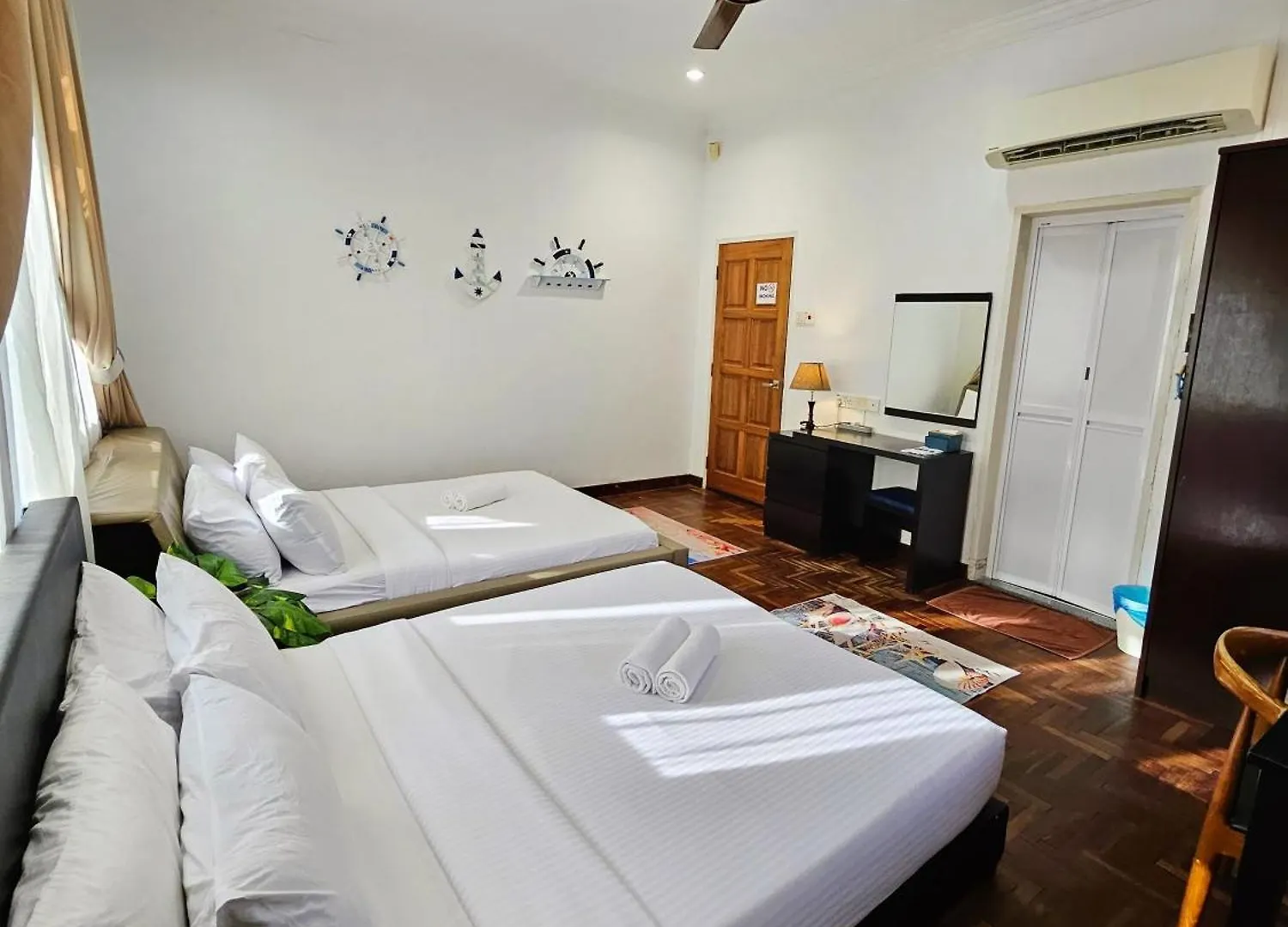 Little Heaven By Sky Hive, A Beach Front Bungalow Tanjung Bungah  0*, Tanjung Bungah (Penang) Malaysia