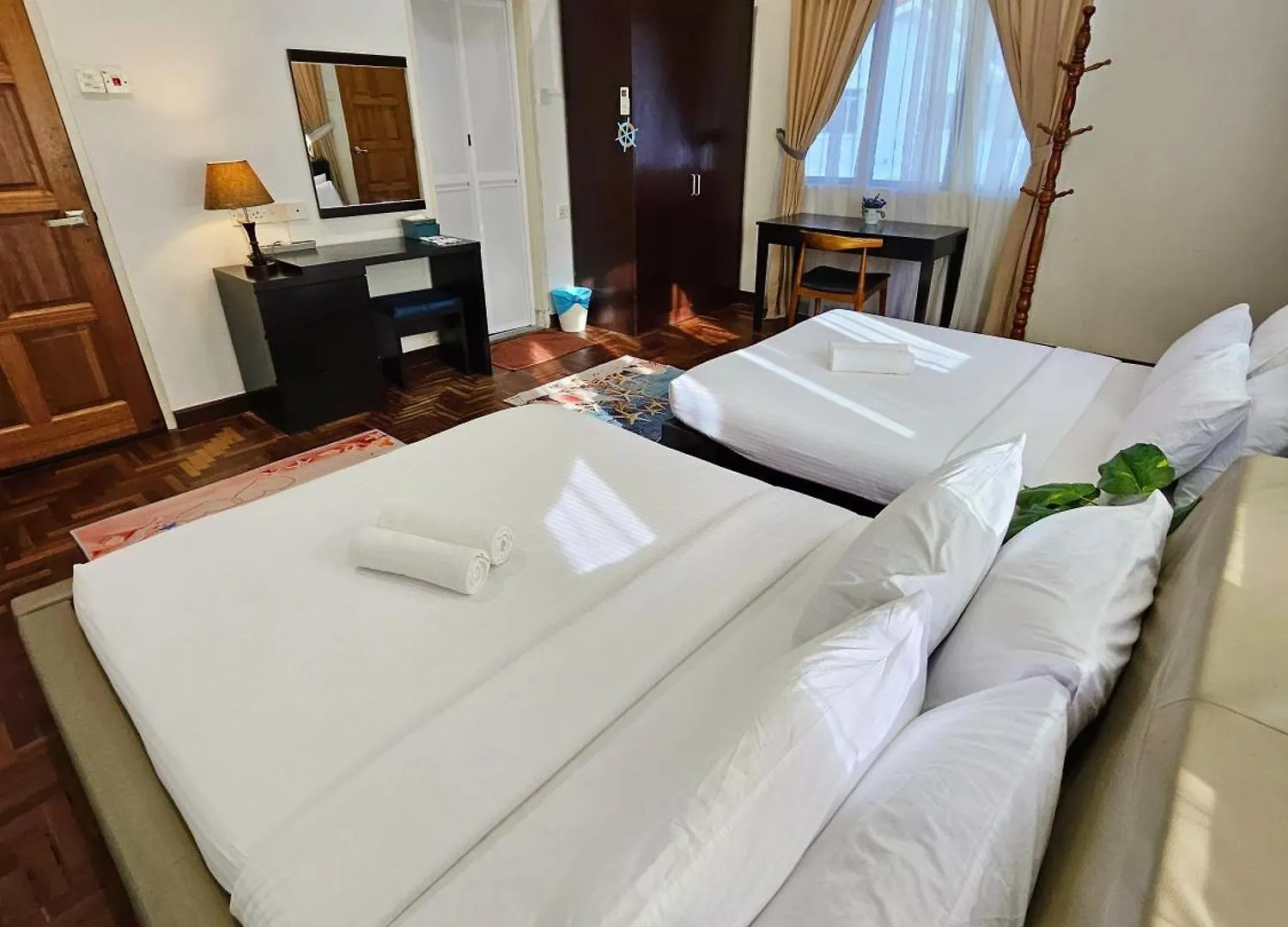 Little Heaven By Sky Hive, A Beach Front Bungalow Tanjung Bungah  0*, Tanjung Bungah (Penang) Malaysia